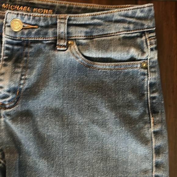 Michael Kors  Jean Shorts- size 2 - Picture 11 of 12